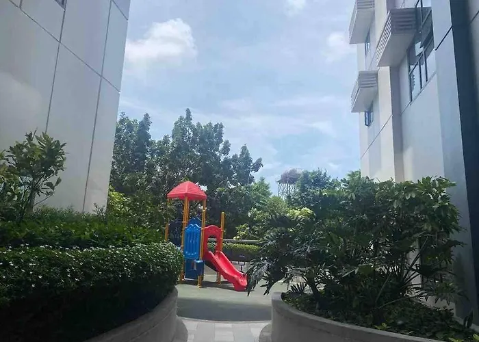 1br At Viceroy Mckinley Taguig Apartment *