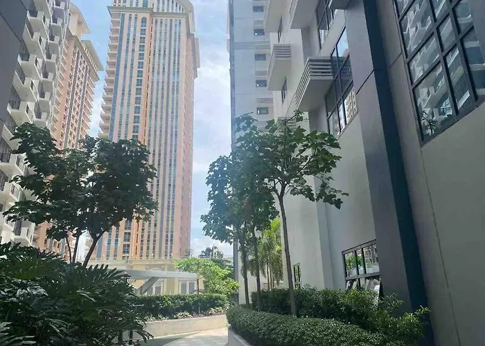 1br At Viceroy Mckinley Taguig Apartment