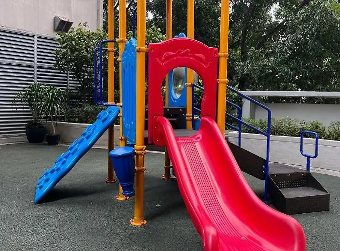 1br At Viceroy Mckinley Taguig Apartment