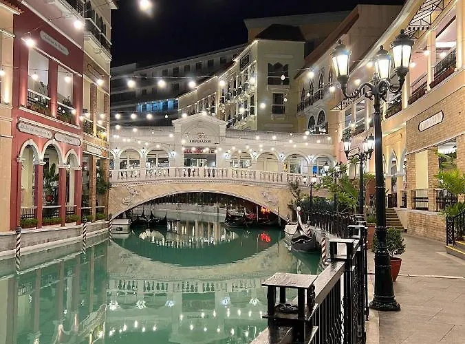 1br At Viceroy Mckinley Taguig Apartment *