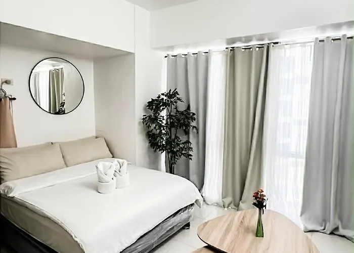 1br At Viceroy Mckinley Taguig