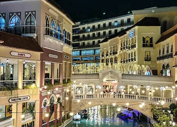 1br At Viceroy Mckinley Taguig Apartment *