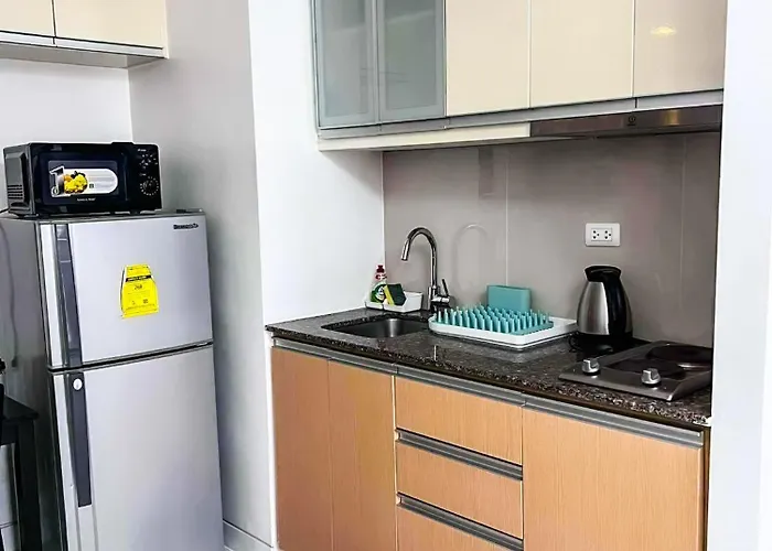 1br At Viceroy Mckinley Taguig